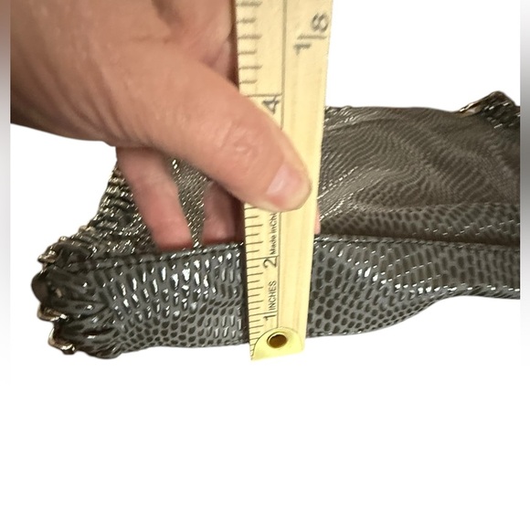 SONDRA ROBERTS 2 Gray Snakeskin Print Bag - Picture 6 of 9